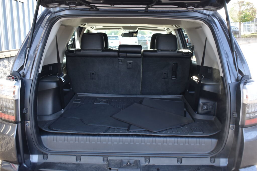 Certified 2022 Toyota 4Runner SR5 Premium w/ Moonroof Package AWD/4WD image 21