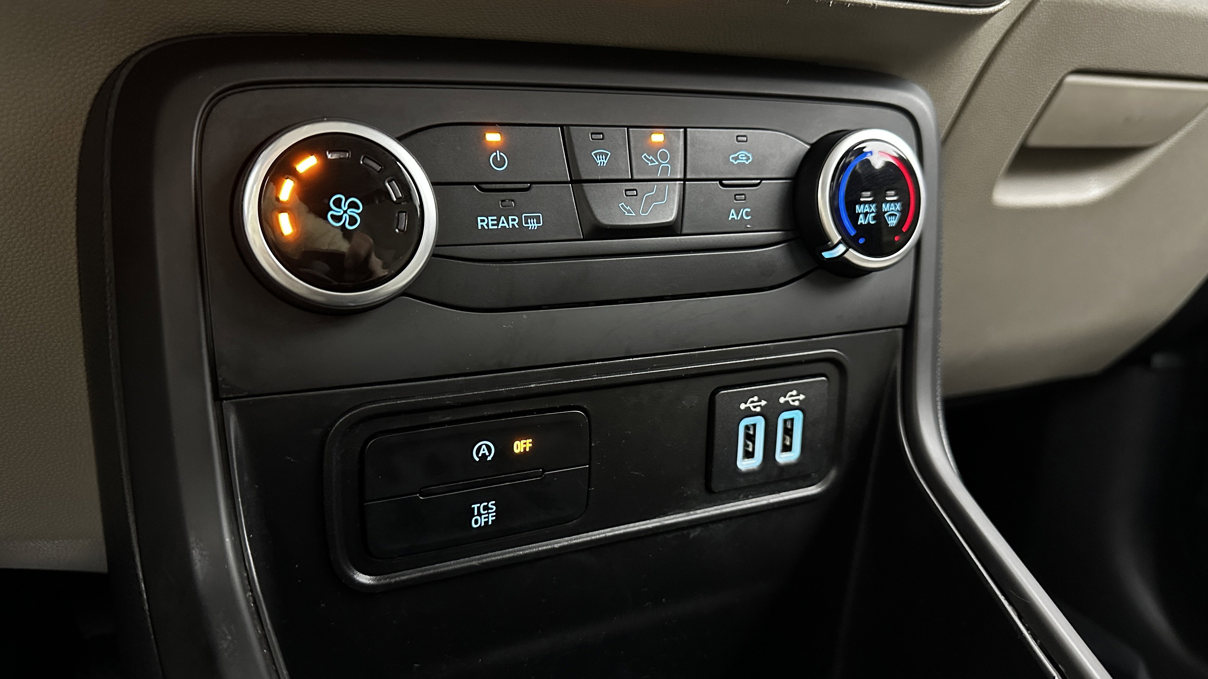 Used 2022 Ford EcoSport S AWD/4WD image 17