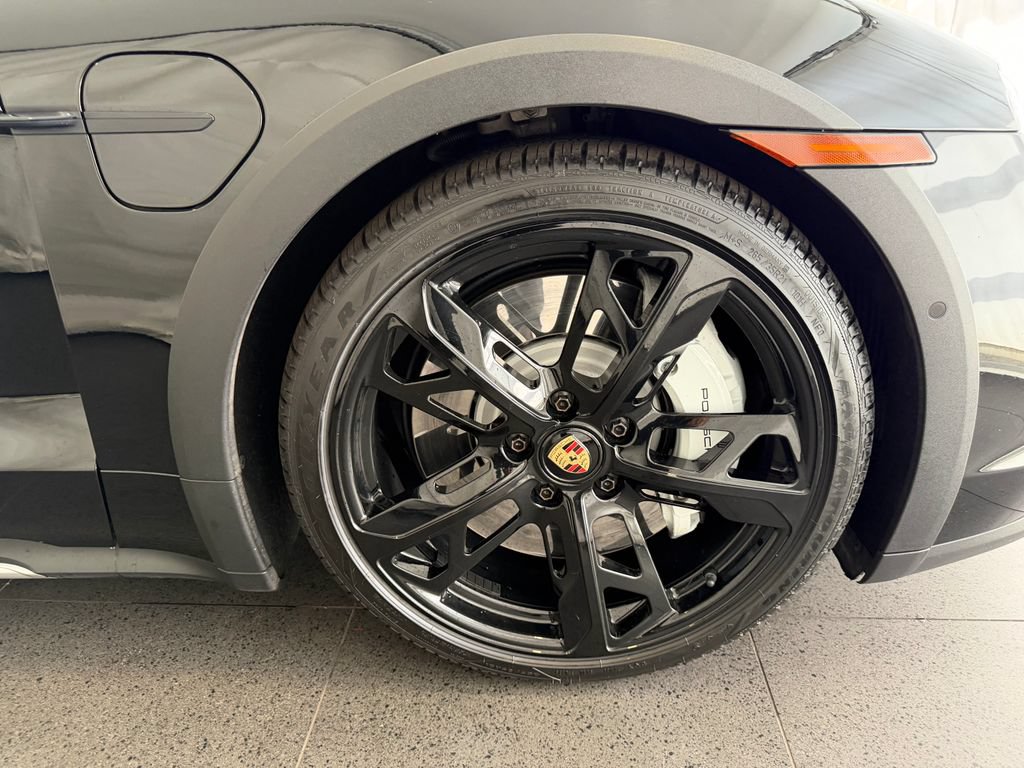 Certified 2023 Porsche Taycan Turbo AWD/4WD image 13