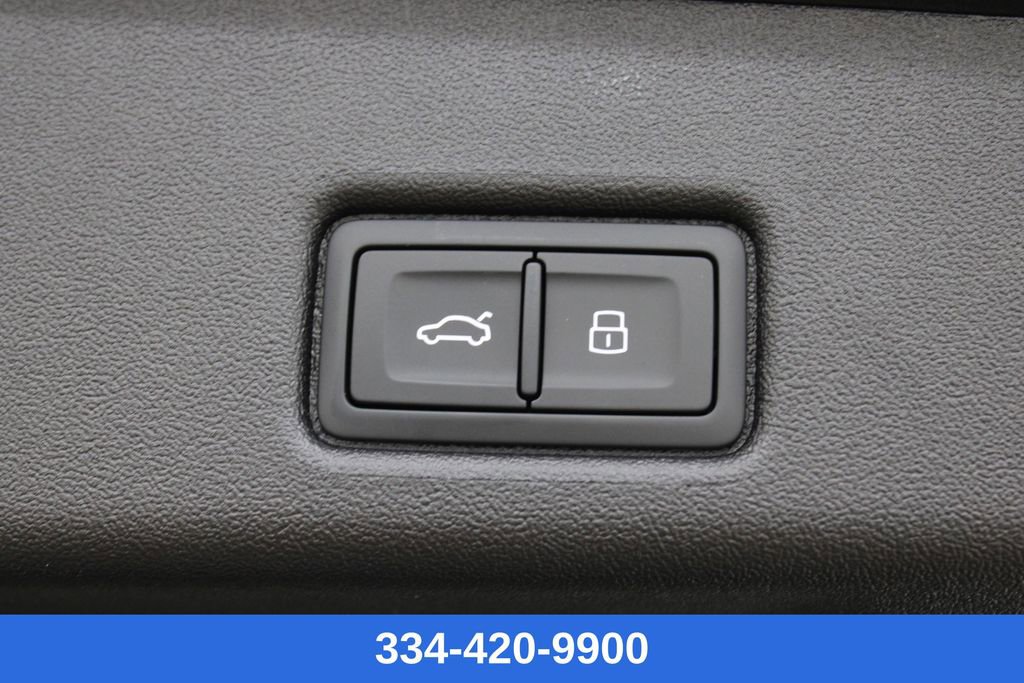 New 2025 Audi SQ5 Premium Plus image 30