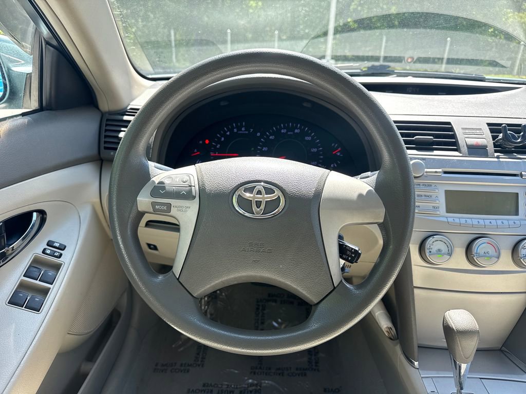 Used 2011 Toyota Camry LE FWD image 20