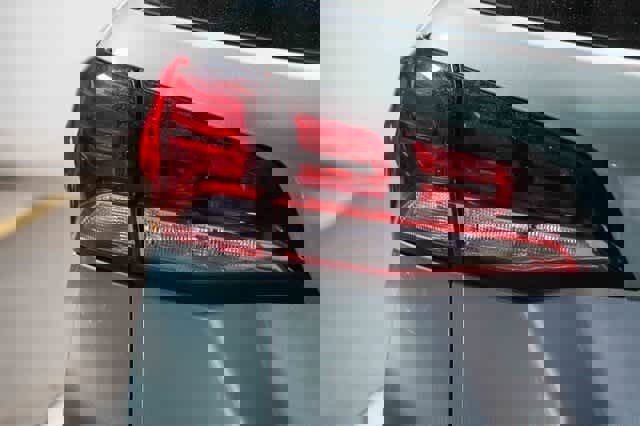 Used 2022 Chevrolet Equinox LT w/ LPO, Floor Liner Package image 11