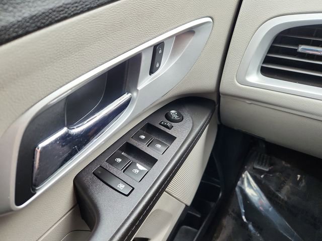 Used 2016 Chevrolet Equinox LT w/ Convenience Package image 34