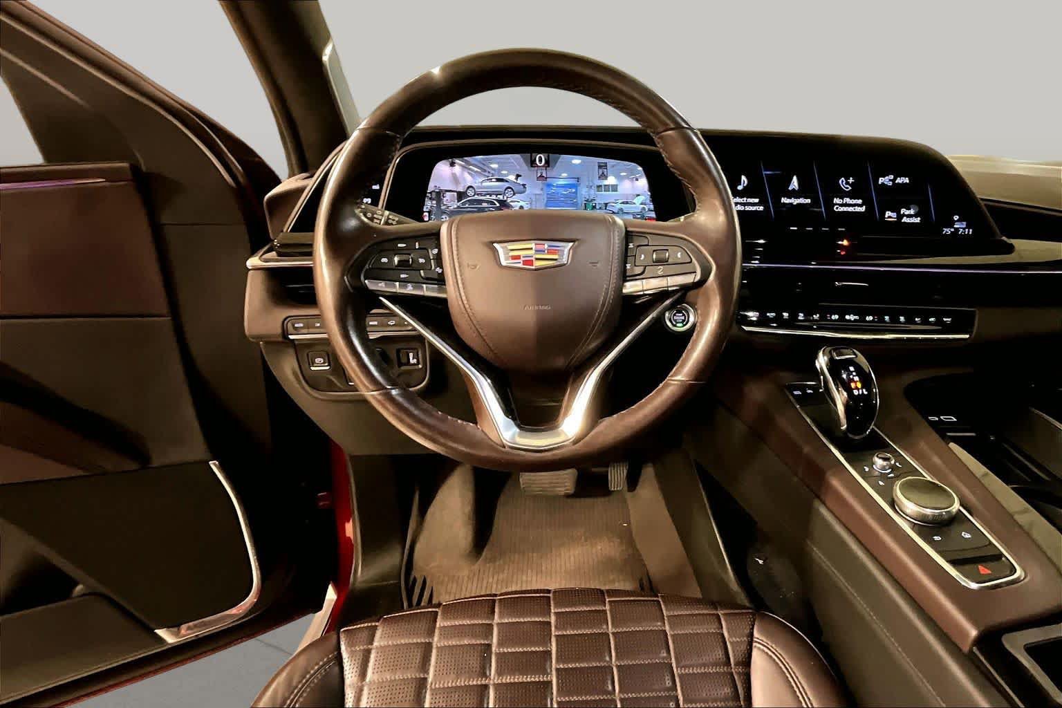 Used 2023 Cadillac Escalade Sport Platinum AWD/4WD image 6