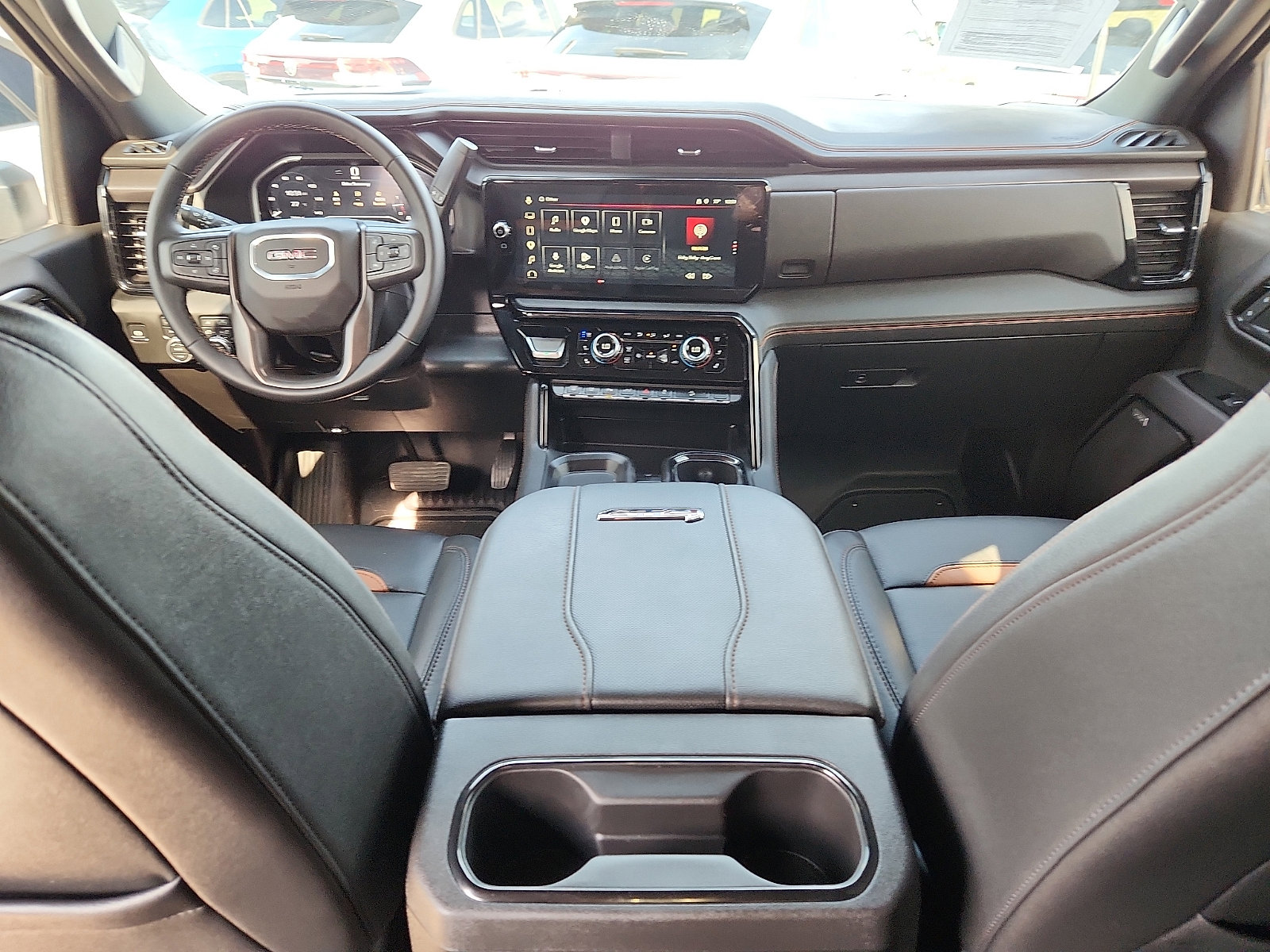 Used 2025 GMC Sierra 2500 AT4 image 11
