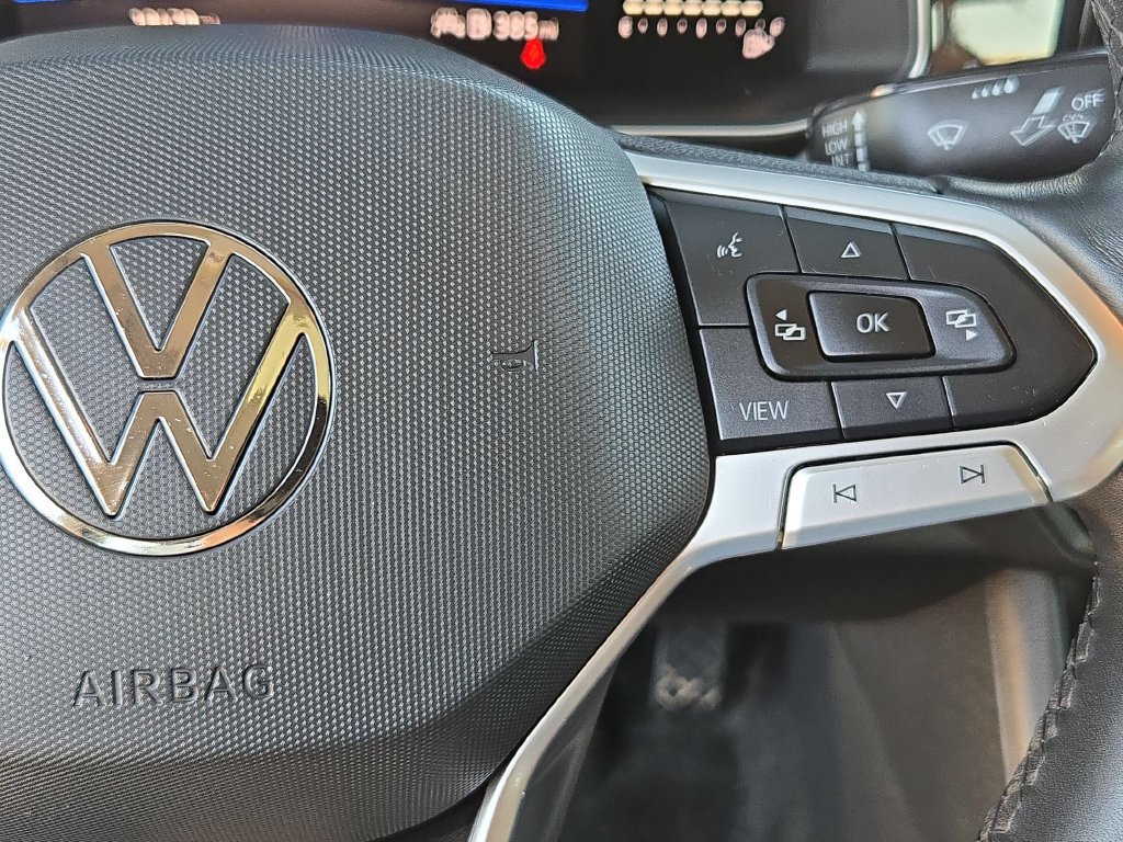 Used 2026 Volkswagen Jetta SE FWD image 22