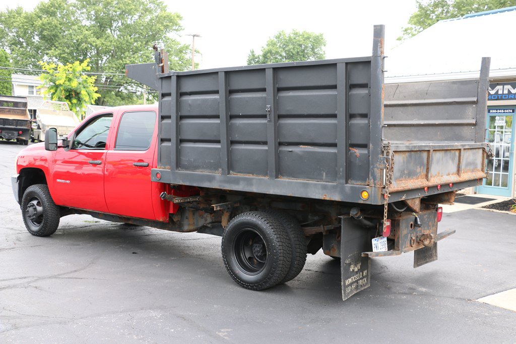 Used 2011 Chevrolet Silverado 3500 W/T w/ Snow Plow Prep Package AWD/4WD image 3