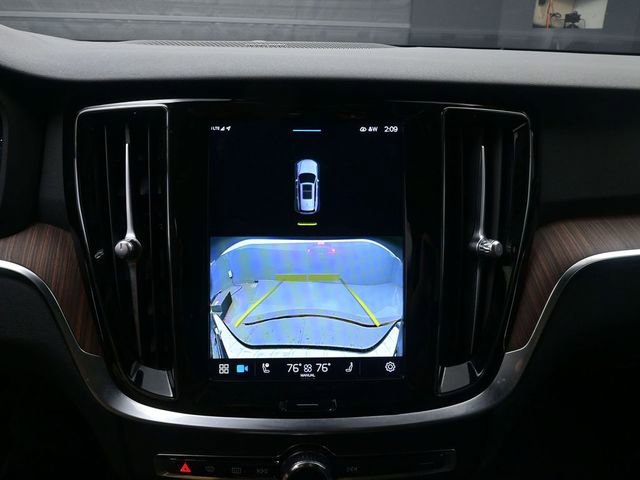 Used 2023 Volvo V60 B5 Cross Country Plus w/ Climate Package image 12