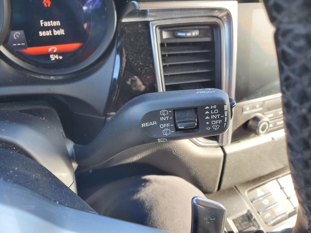 Used 2017 Porsche Macan S image 18