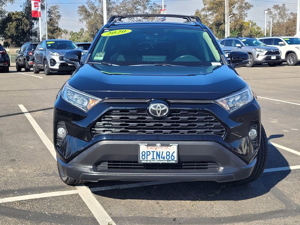 Used 2020 Toyota RAV4 XLE Premium image 2