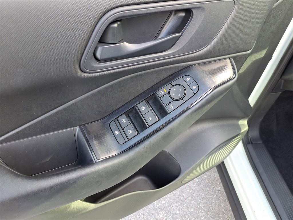 Certified 2025 Nissan Rogue S image 16