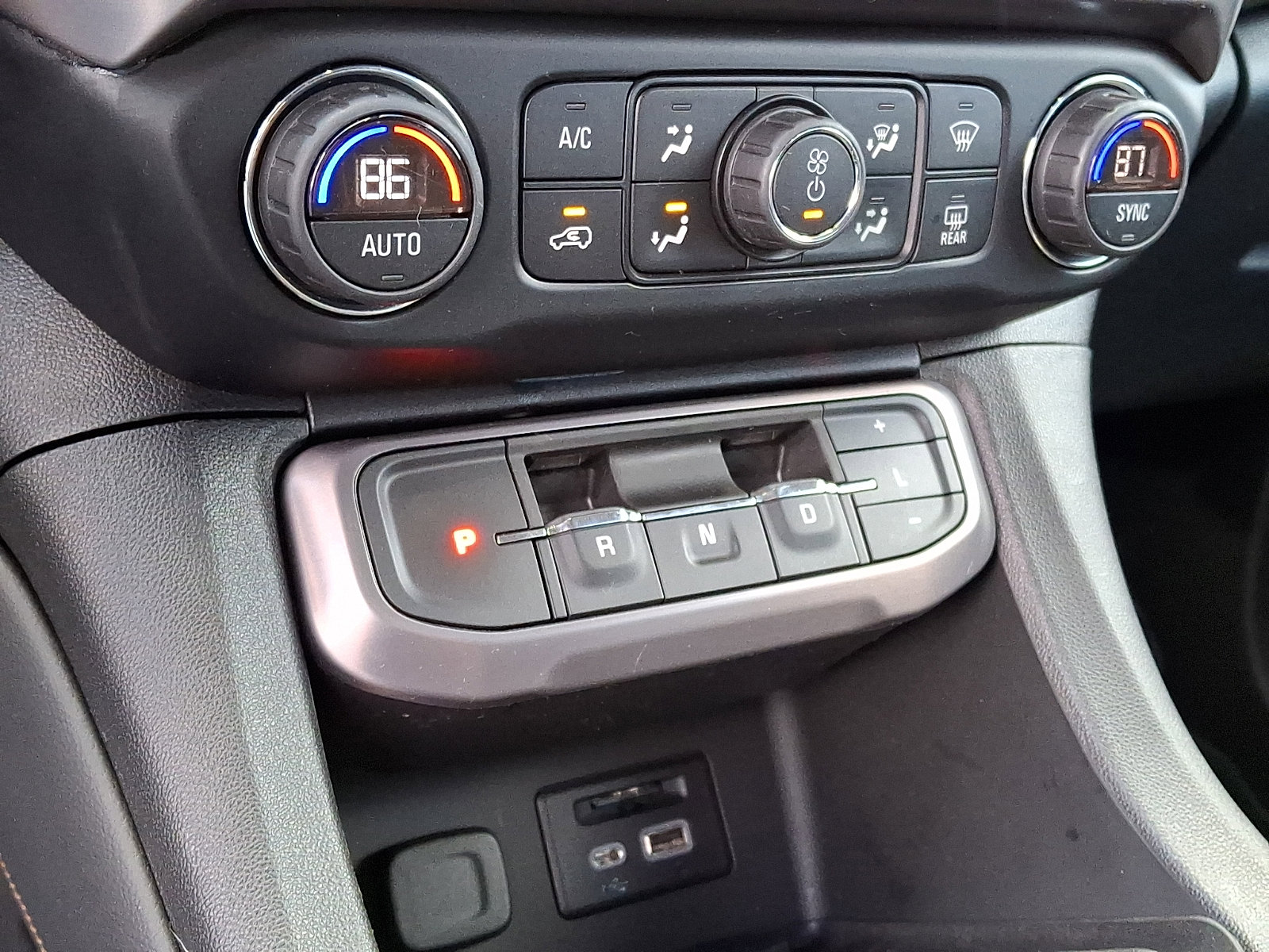 Used 2020 GMC Acadia AT4 w/ LPO, Floor Liner Package image 22