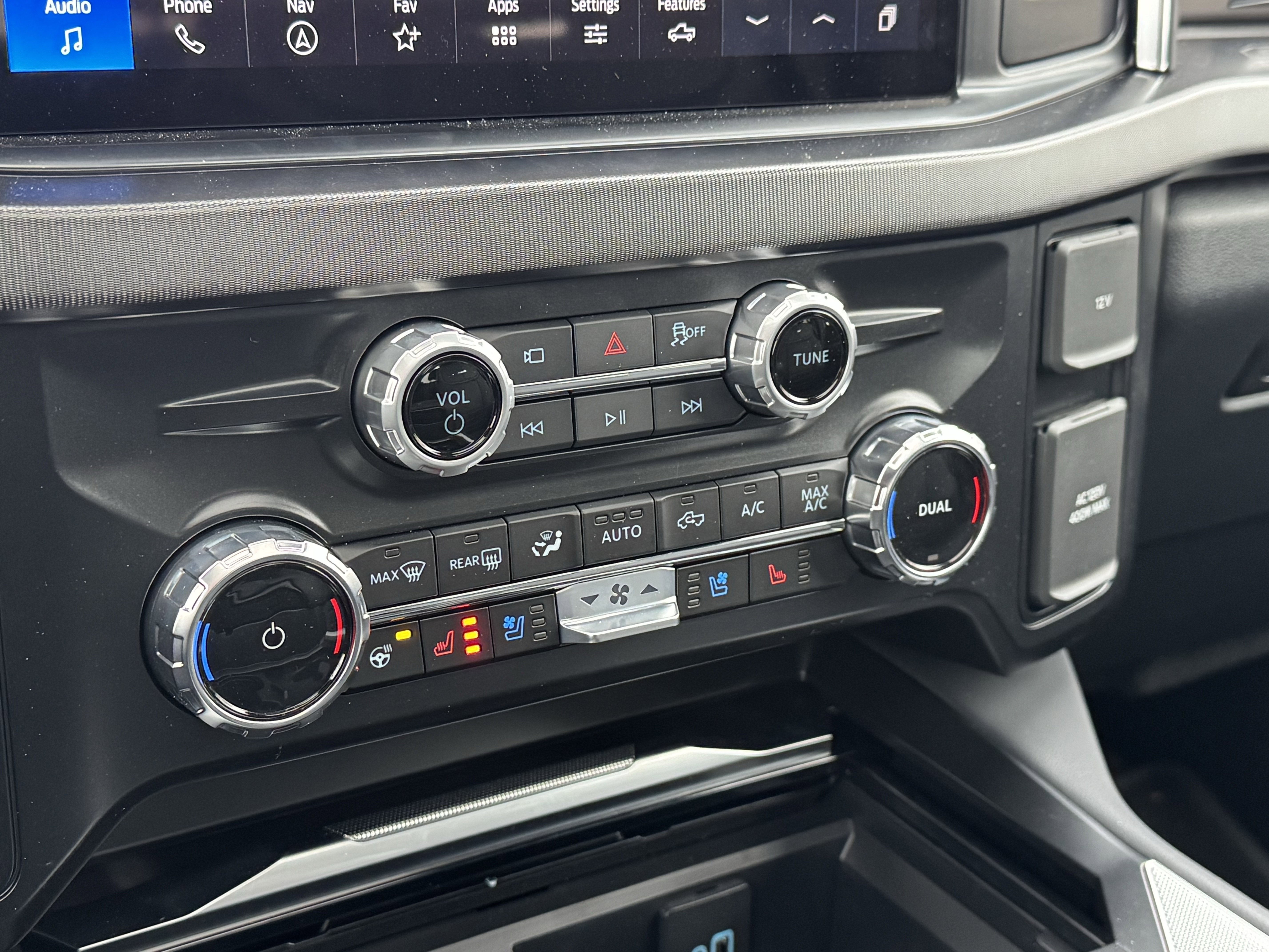 New 2026 Ford F250 Platinum image 21