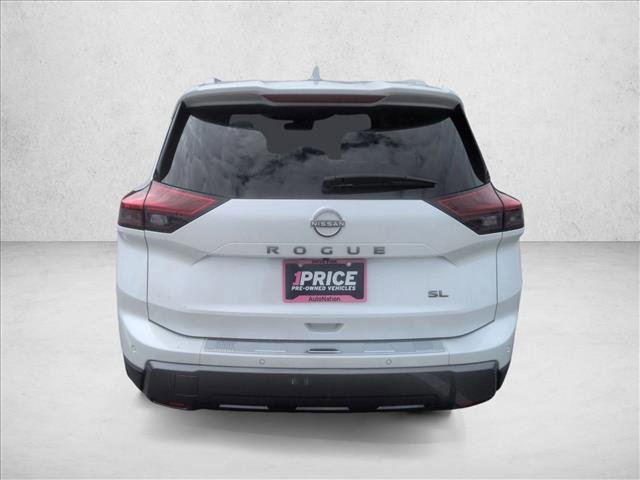 Used 2024 Nissan Rogue SL image 7