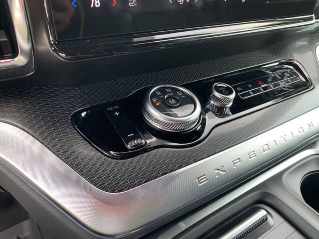 New 2025 Ford Expedition Max Platinum w/ Stealth Performance Package image 26