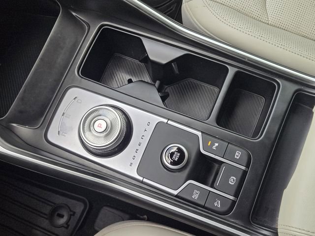 Used 2025 Kia Sorento EX image 19