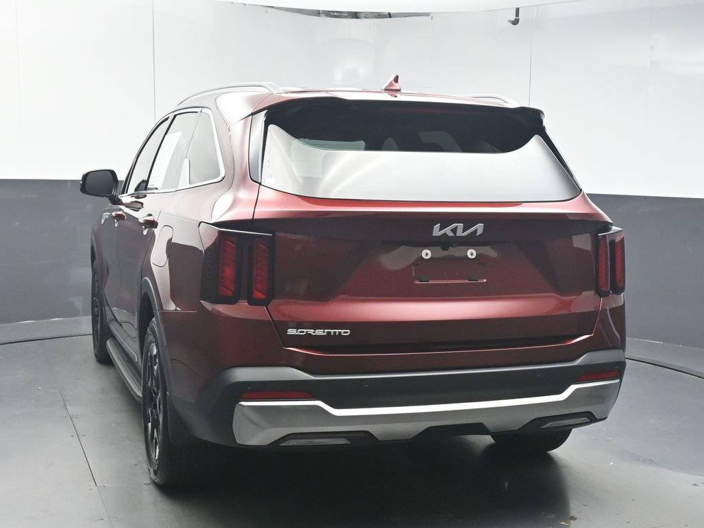 Used 2025 Kia Sorento S FWD image 6