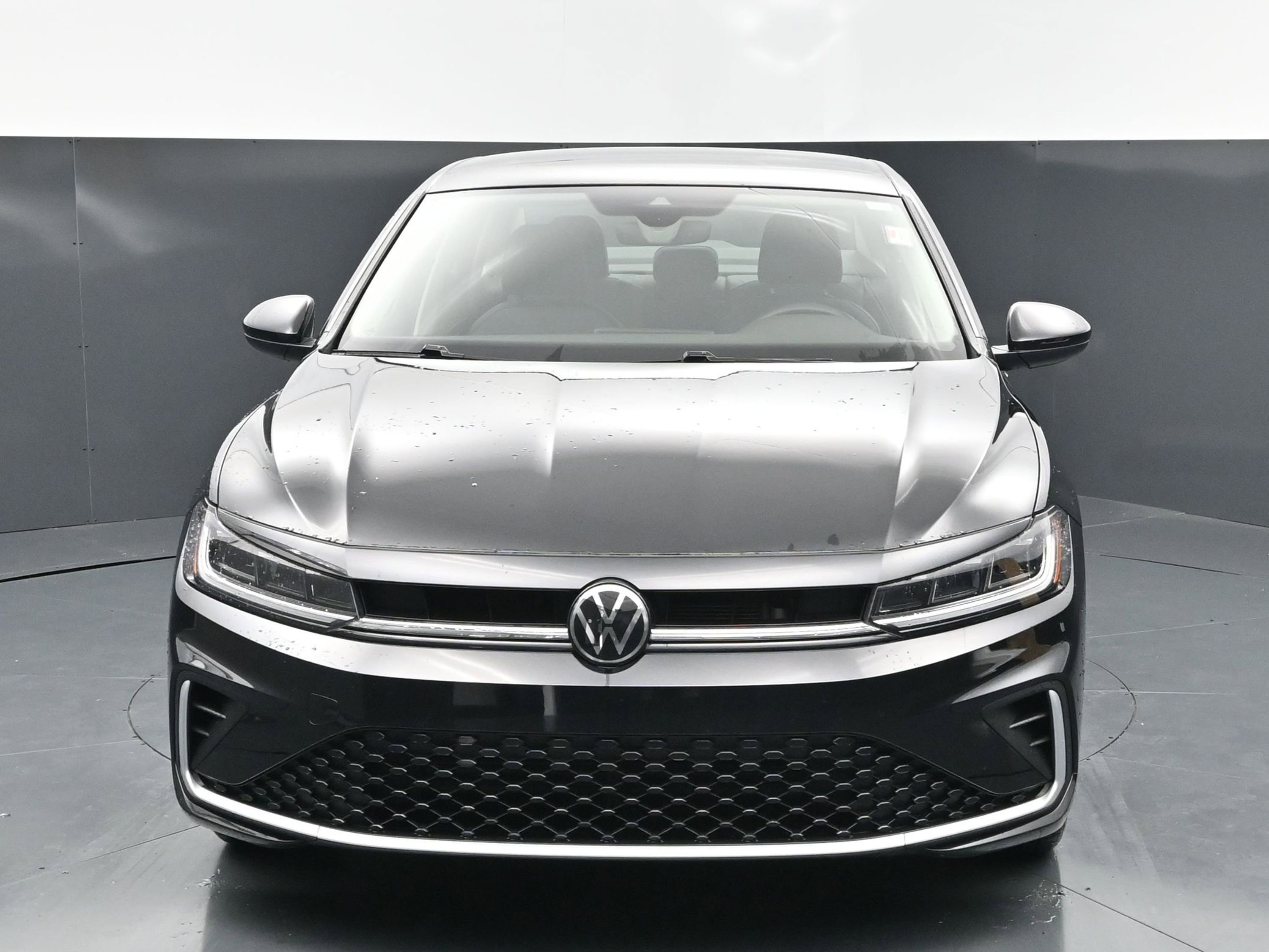 Used 2026 Volkswagen Jetta SE FWD image 8