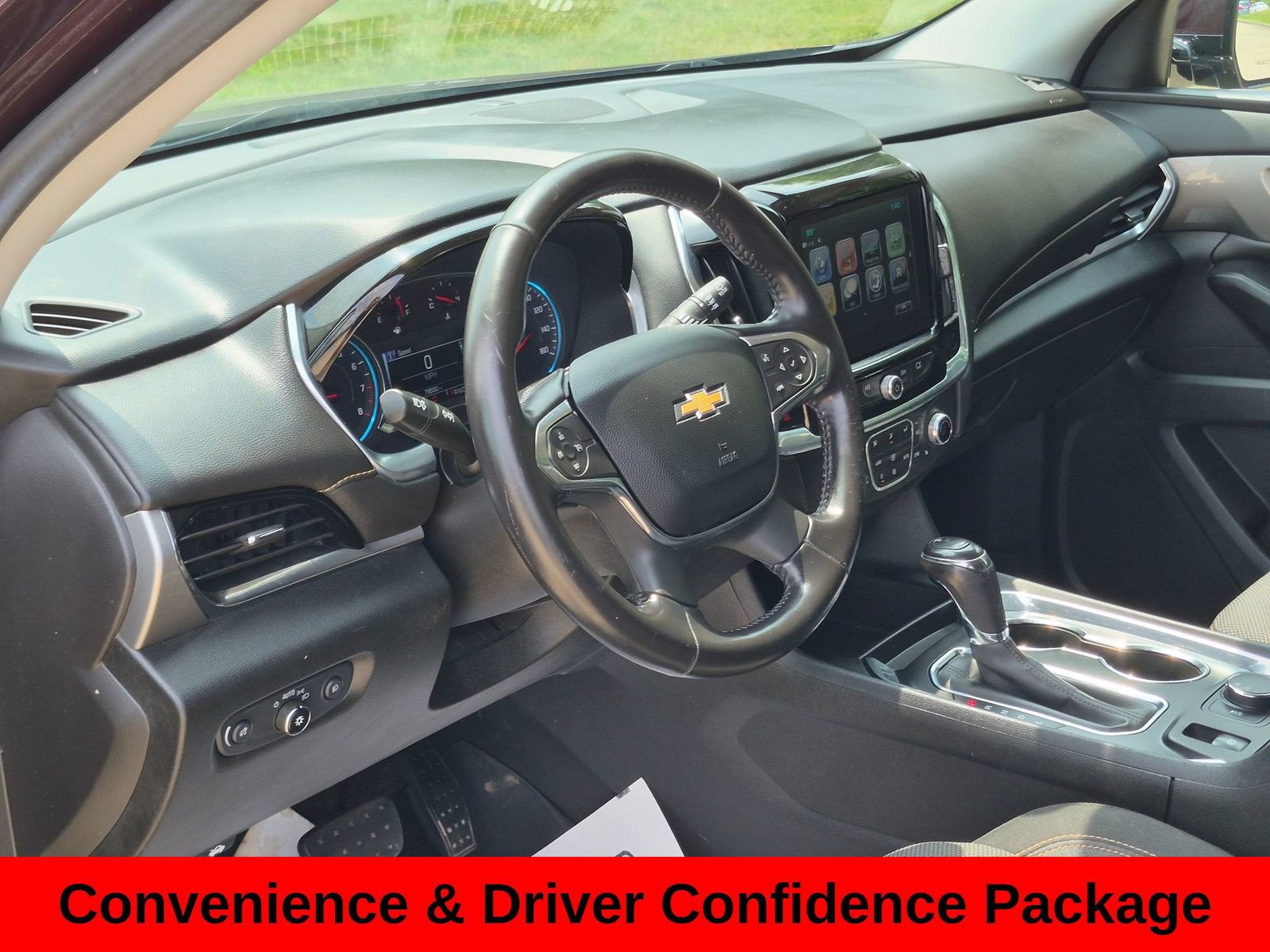Used 2019 Chevrolet Traverse LT FWD image 14