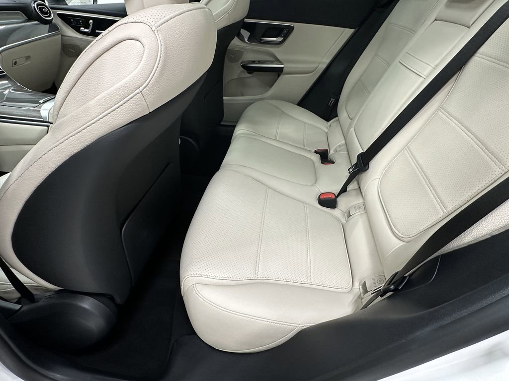 Certified 2025 Mercedes-Benz GLC 300 image 23