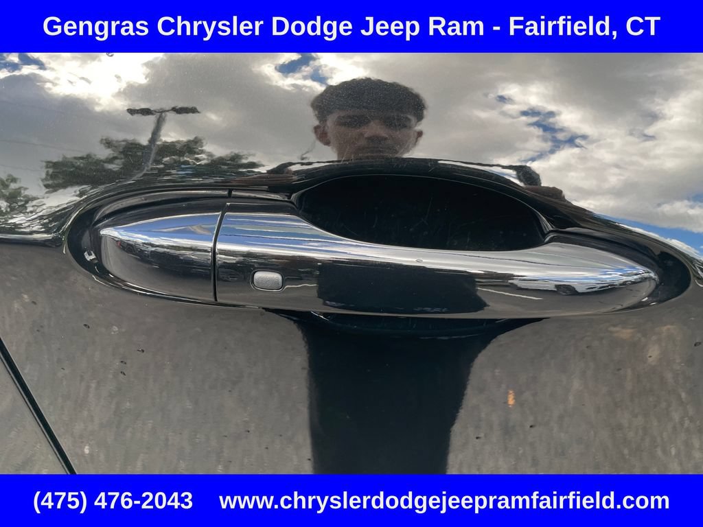 Certified 2025 Jeep Compass Limited AWD/4WD image 15