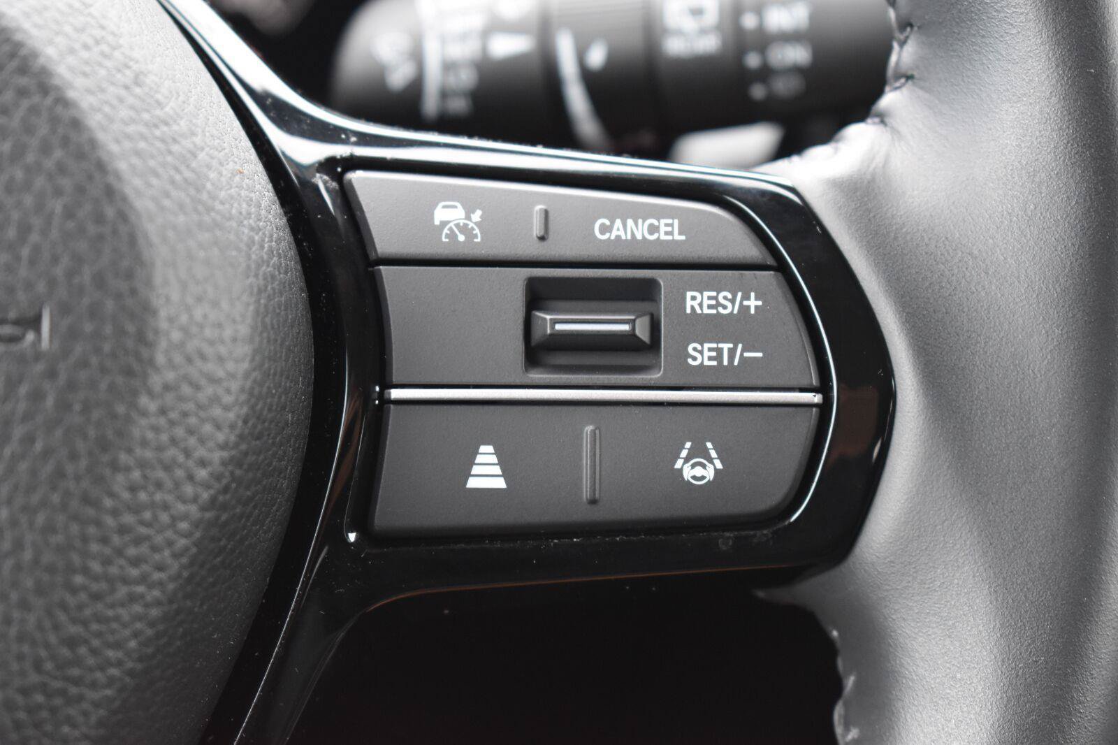 Used 2024 Honda CR-V EX-L image 9
