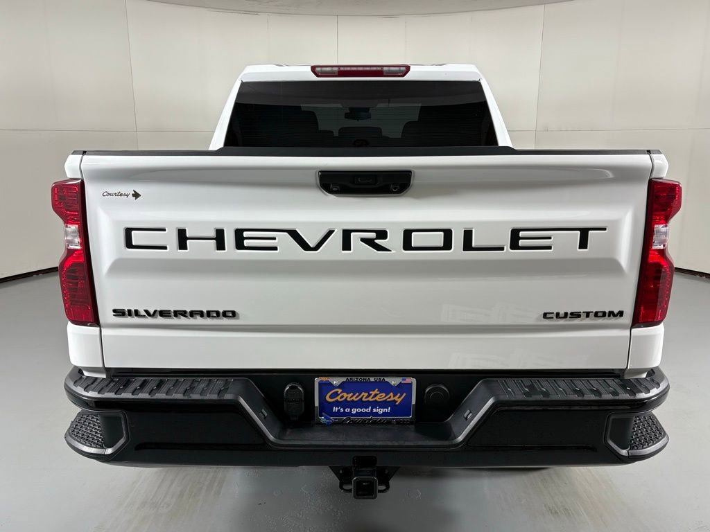 Used 2024 Chevrolet Silverado 1500 Custom Trail Boss w/ LPO, Dark Essentials Package image 8