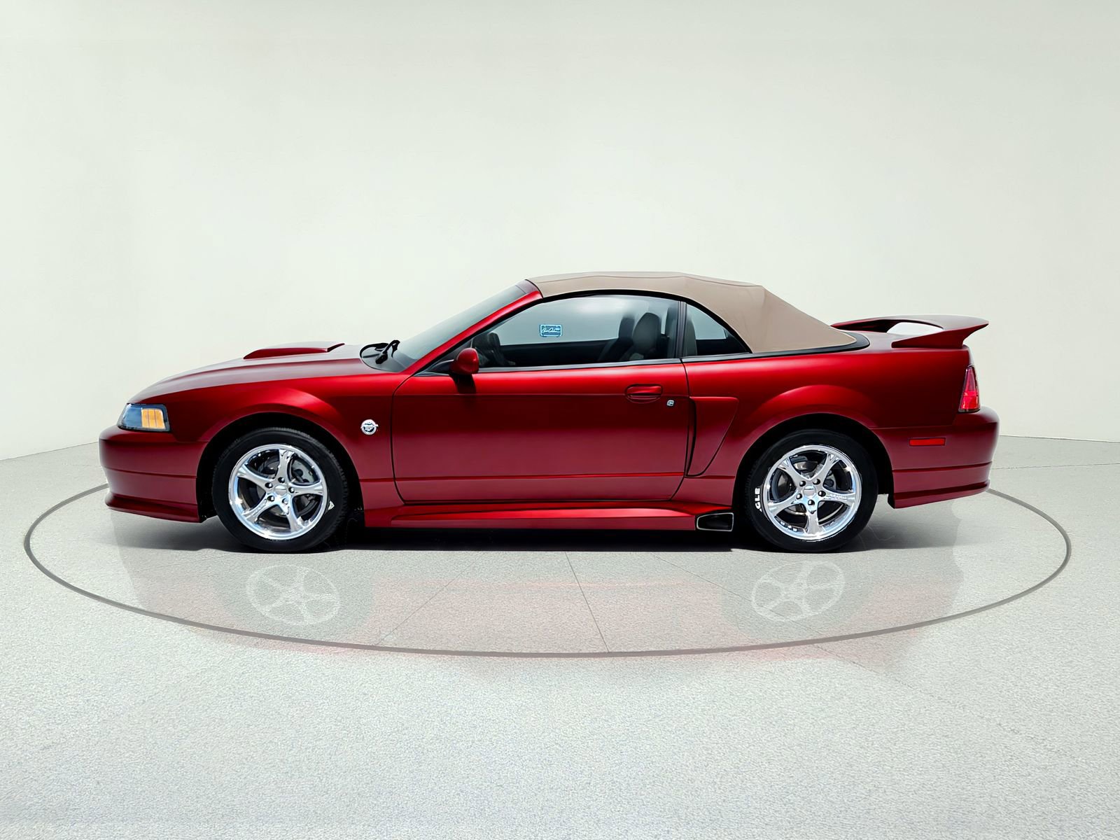 Used 2004 Ford Mustang GT RWD video 3