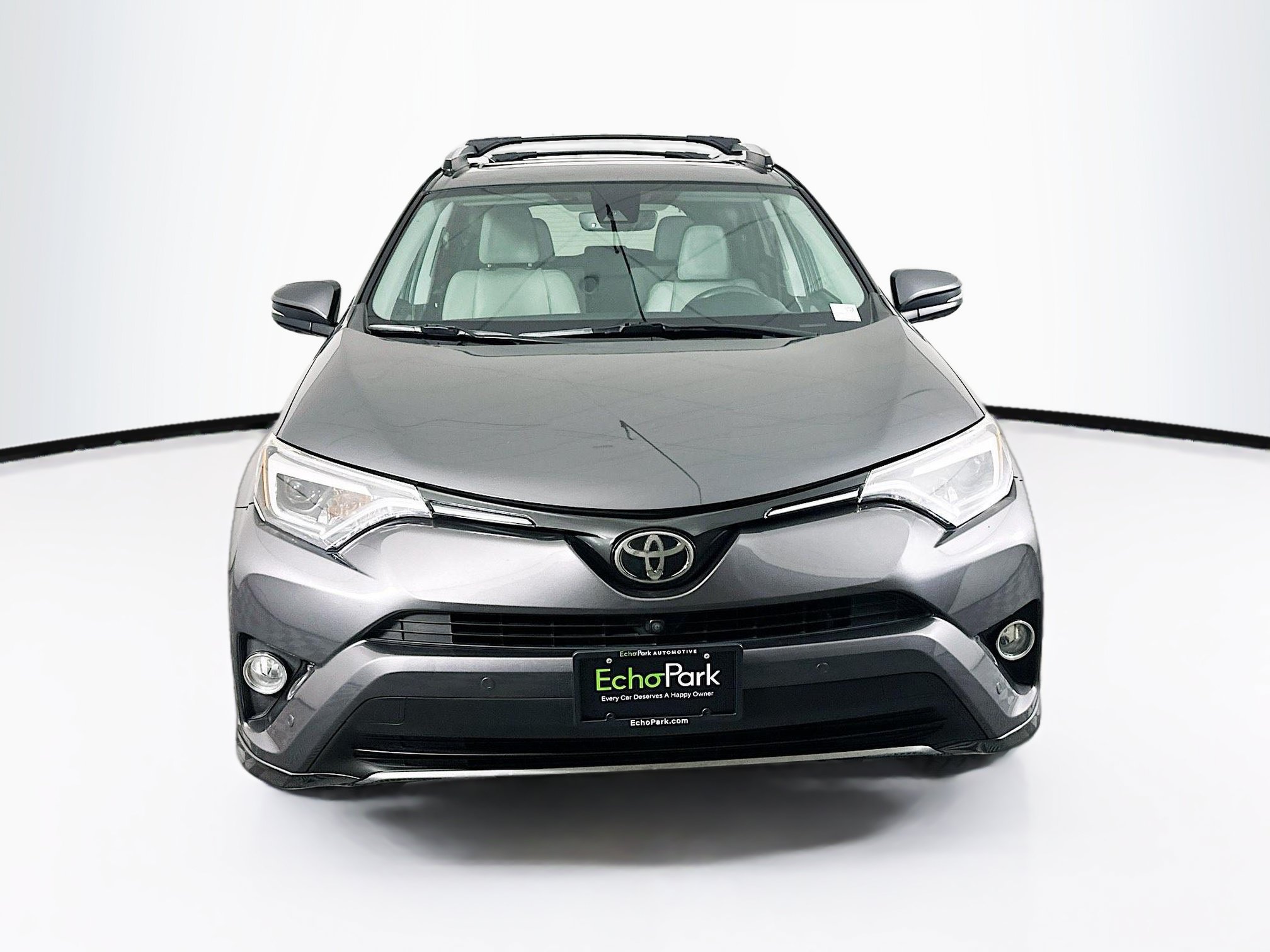 Used 2017 Toyota RAV4 Platinum w/ Cargo Management Package FWD image 2