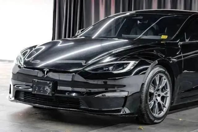 Used 2022 Tesla Model S Standard Range AWD/4WD image 6