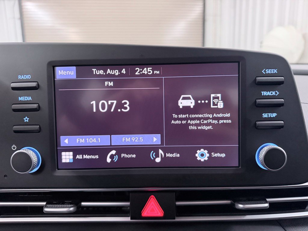 Used 2026 Hyundai Elantra SE FWD image 17