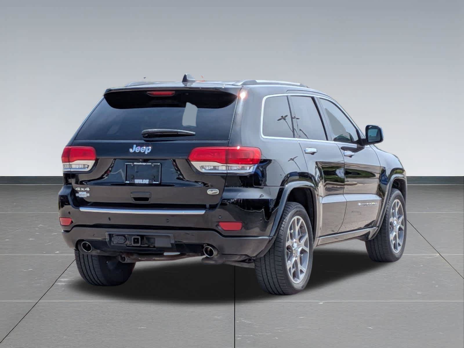 Used 2019 Jeep Grand Cherokee Overland AWD/4WD image 5