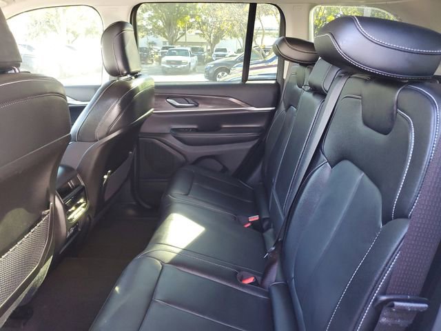 Used 2023 Jeep Grand Cherokee Limited w/ Trailer Tow Prep Group (B) image 9