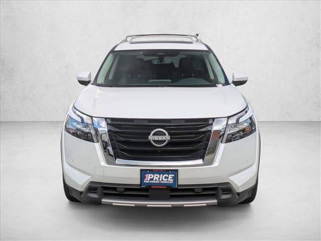Used 2025 Nissan Pathfinder SL w/ SL Premium Package AWD/4WD image 2
