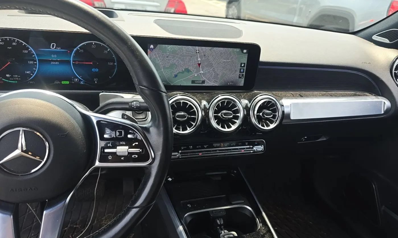 Used 2023 Mercedes-Benz EQB 350 4MATIC SUV w/ Pinnacle Package image 53