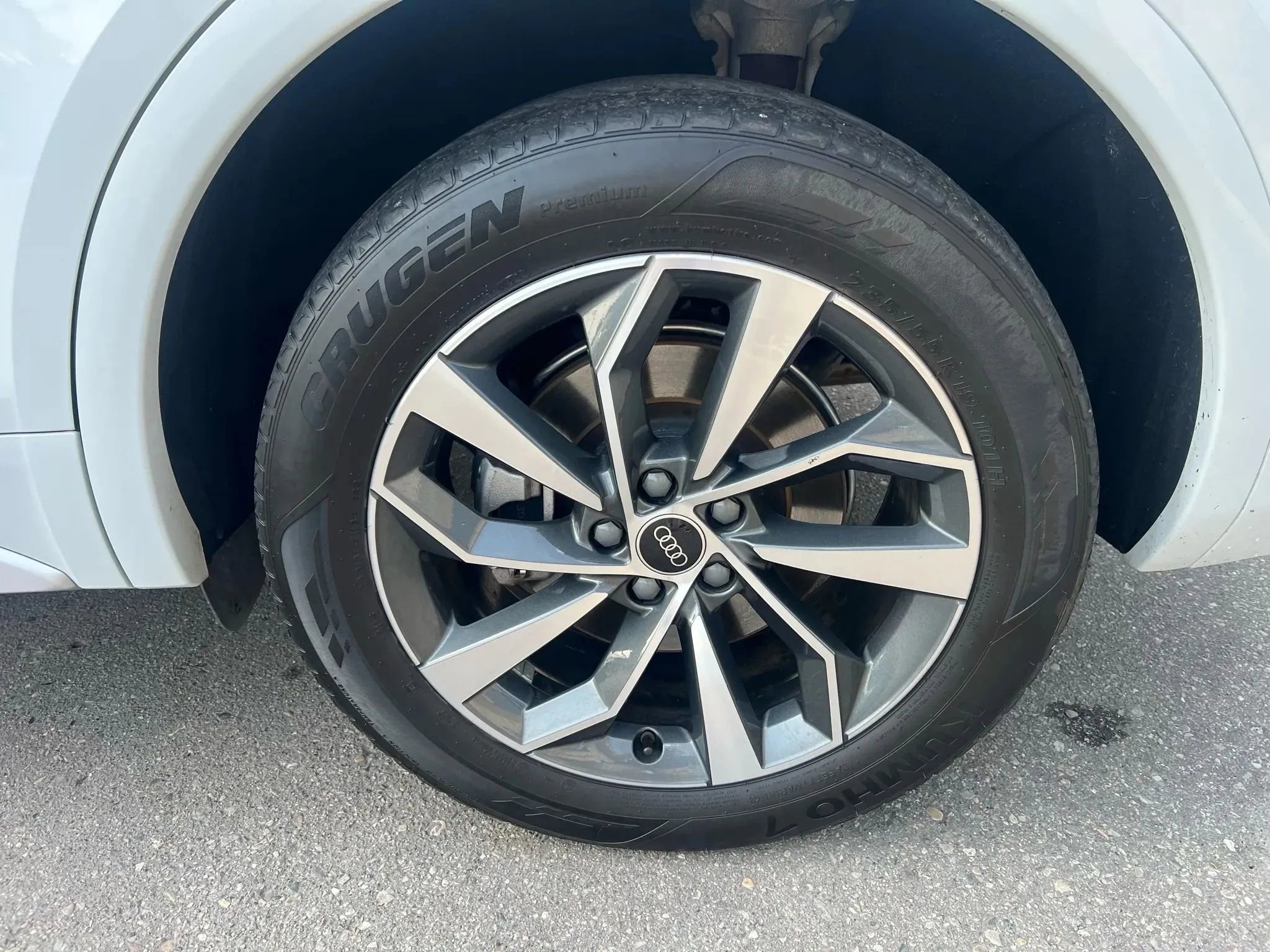 Used 2021 Audi Q5 2.0T Premium Plus image 11