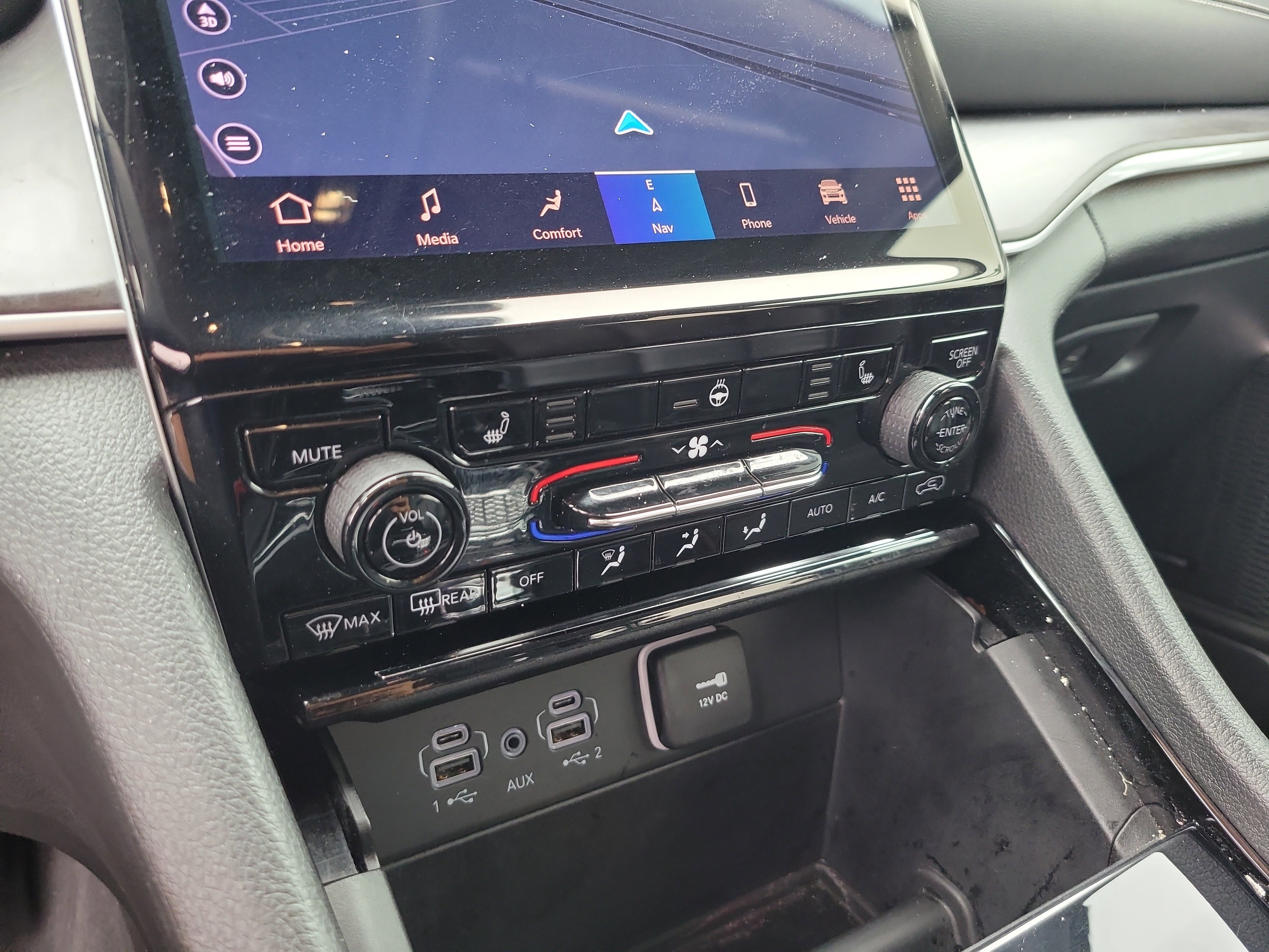 Used 2023 Jeep Grand Cherokee Limited image 24