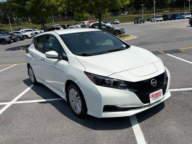 Used 2024 Nissan Leaf S FWD image 2