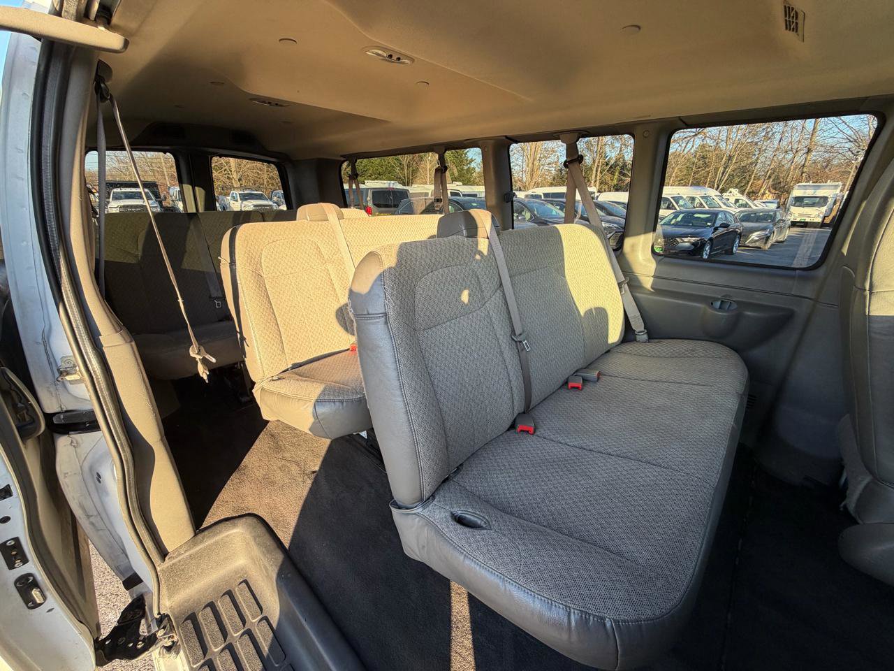 Used 2021 Chevrolet Express 3500 LT w/ LT Preferred Equipment Group image 29