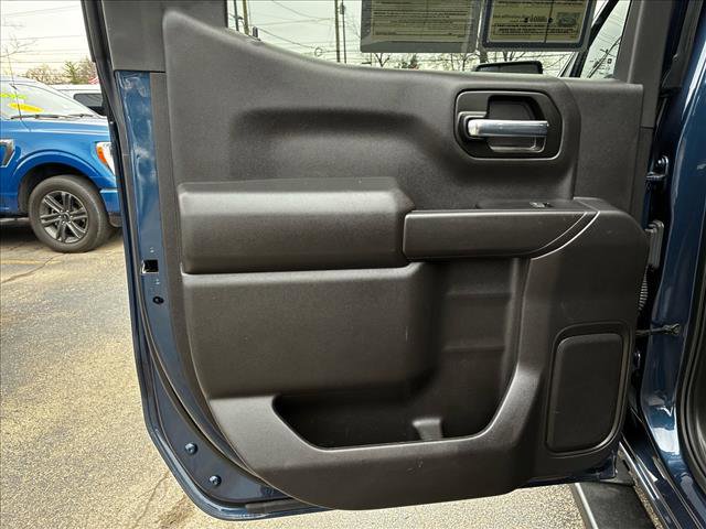 Used 2022 Chevrolet Silverado 1500 Custom AWD/4WD image 22