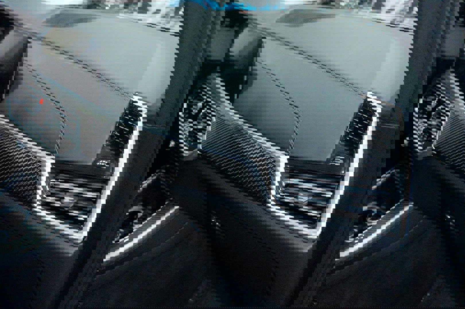 Used 2022 BMW X5 M w/ Executive Package image 41