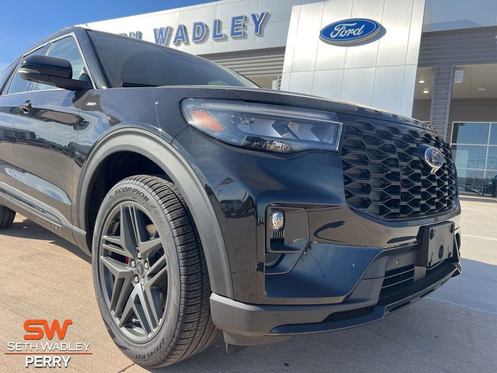 New 2026 Ford Explorer ST-Line w/ ST-Line Street Pack image 11