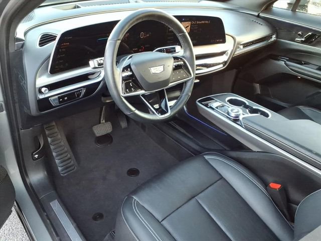 Certified 2024 Cadillac Lyriq Luxury image 3