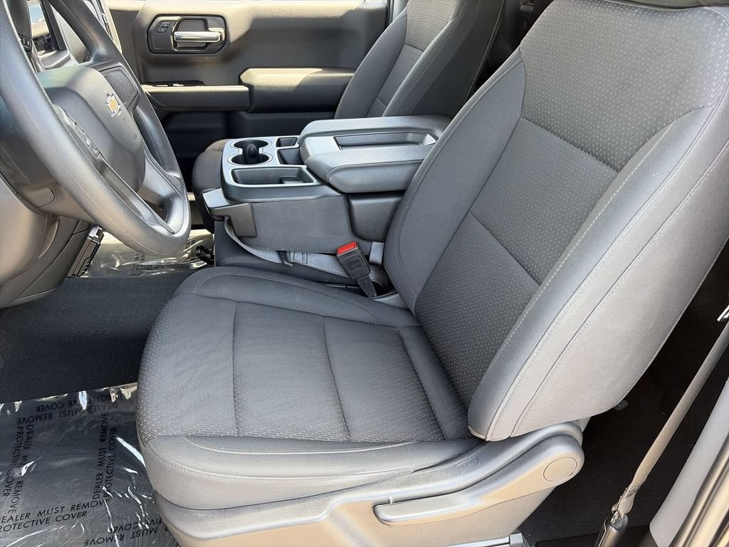 Used 2025 Chevrolet Silverado 1500 W/T w/ WT Value Package AWD/4WD image 13