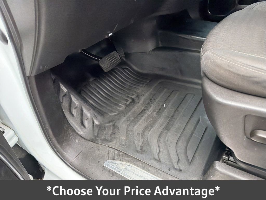 Used 2024 Chevrolet Silverado 2500 LT w/ Convenience Package image 47