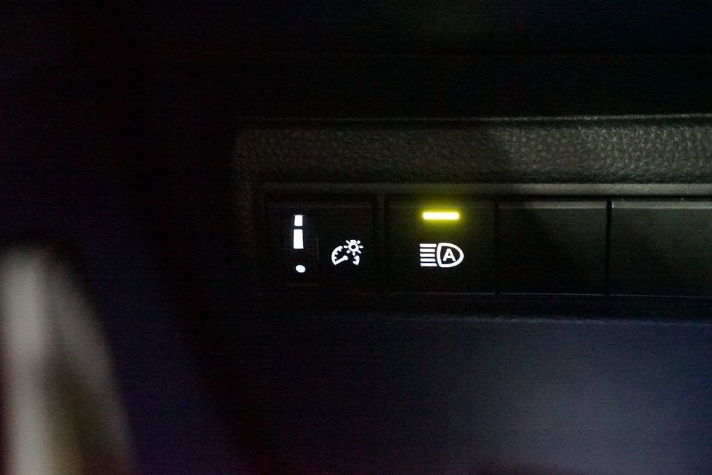 Certified 2024 Toyota Corolla SE Nightshade w/ SE Convenience Package image 23