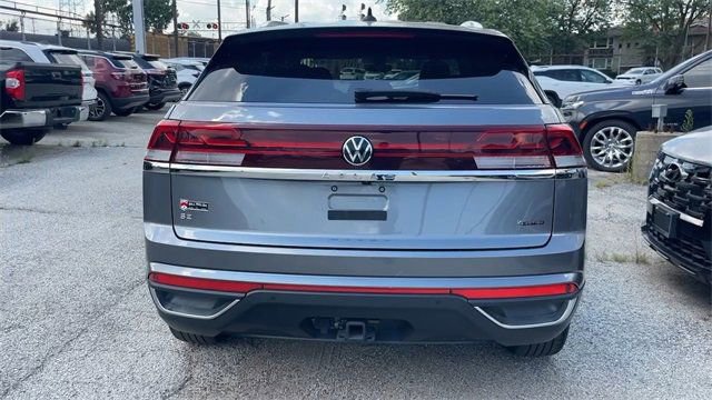 Used 2024 Volkswagen Atlas Cross Sport SE image 27