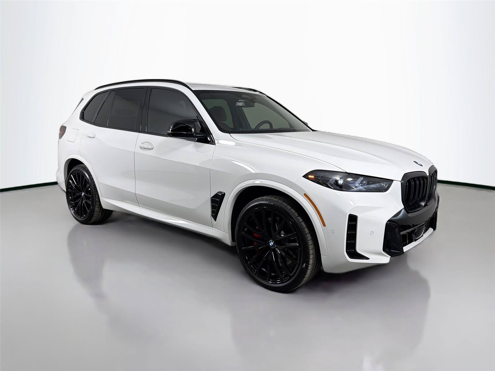 New 2026 BMW X5 M60i w/ Climate Comfort Package AWD/4WD image 5