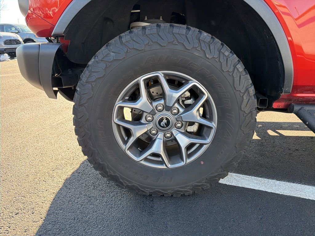 Used 2022 Ford Bronco Badlands image 10