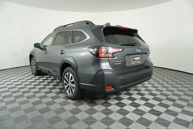 New 2025 Subaru Outback Premium image 5